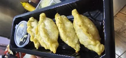 GYOSAS CARNE (5 UNIDADES)