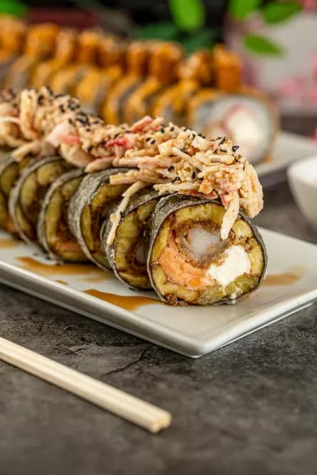 Tropical Roll (10 piezas)