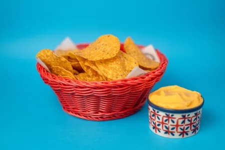 Nachos con queso