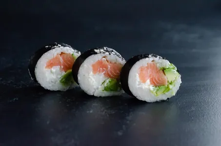 Sake Maki Especial