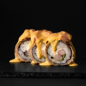 Nemo (tartar de salmon + tari)
