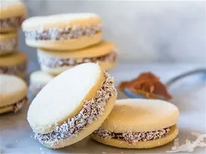 2 alfajores argentinos maicenas