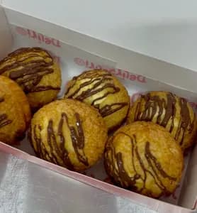 Caja de 6 unidades de Profiteroles