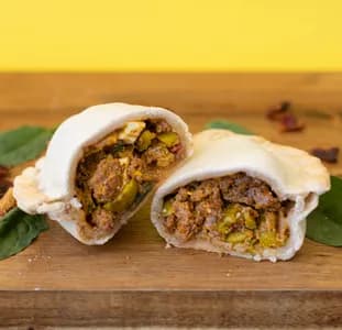 Empanada de Carne Cortada a Cuchillo