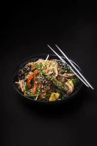 Japchae vegano
