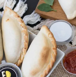 Paga 2 y Lleva 3 Empanadas