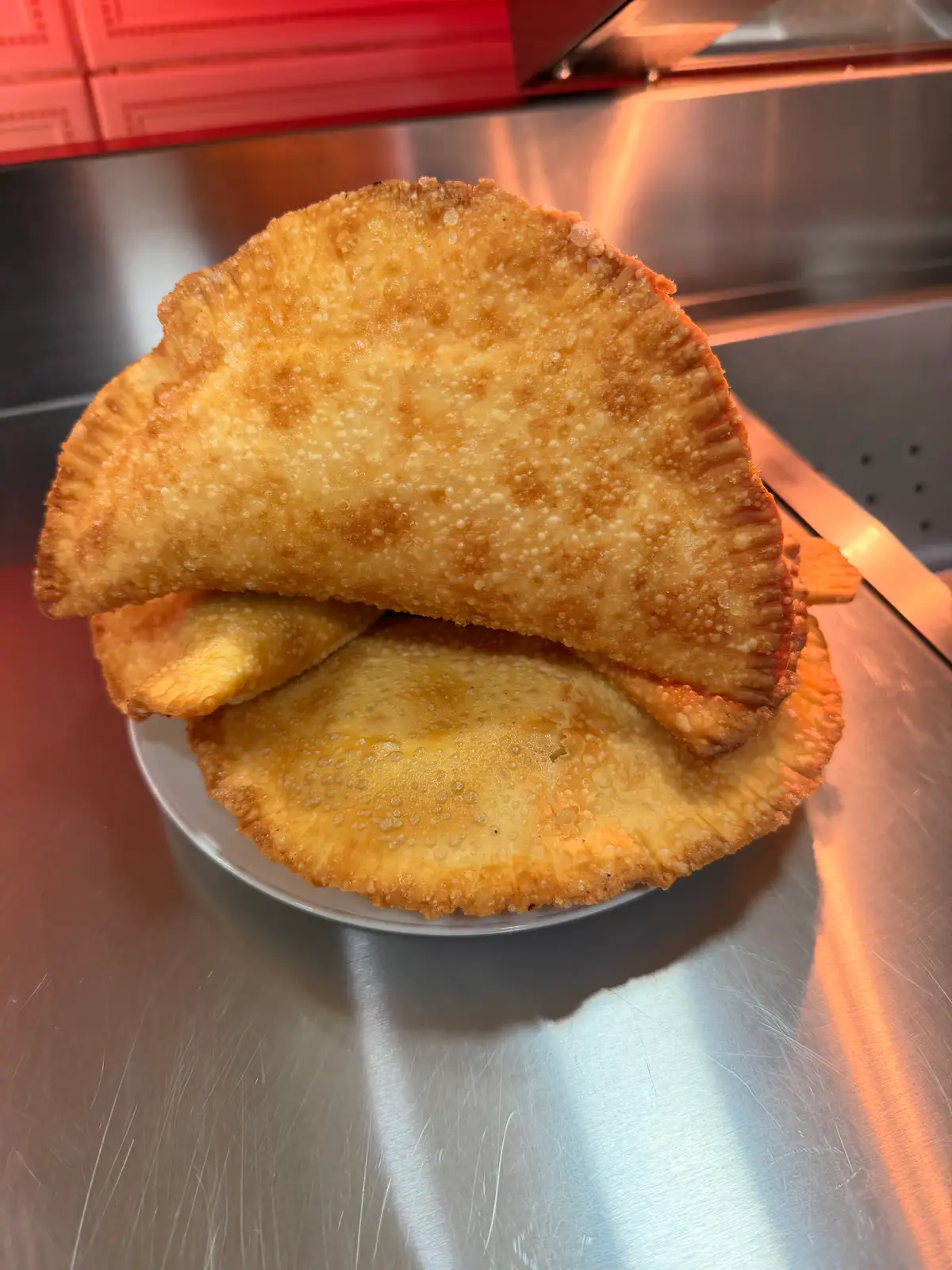 Empanada Queso Pollo.