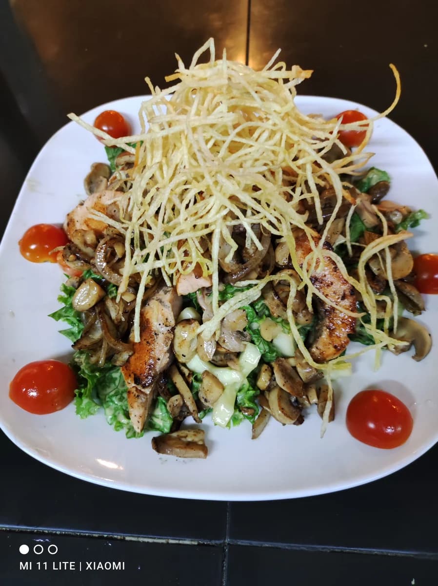 ENSALADA DE SALMÓN