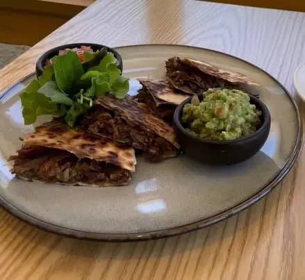 Quesadilla Mechada