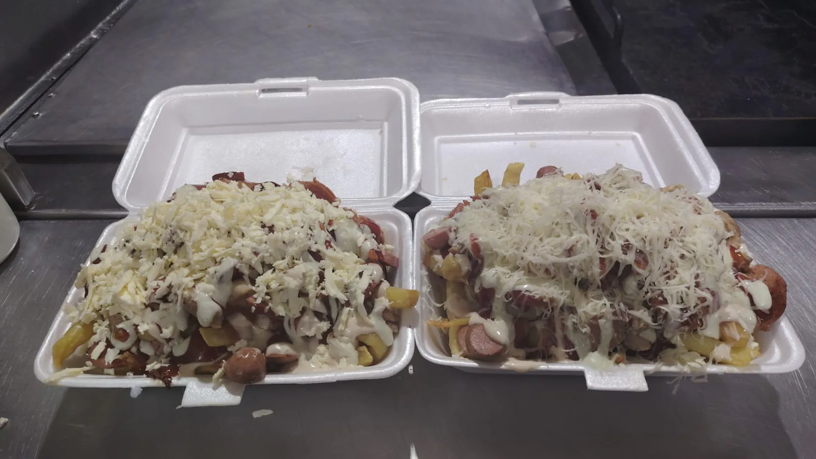 Salchipapa Mixta