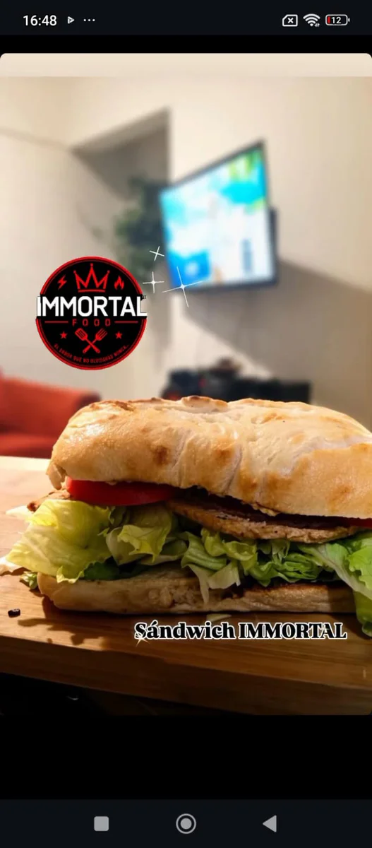 Sandwich con 1 Proteína + 2 Ingredientes
