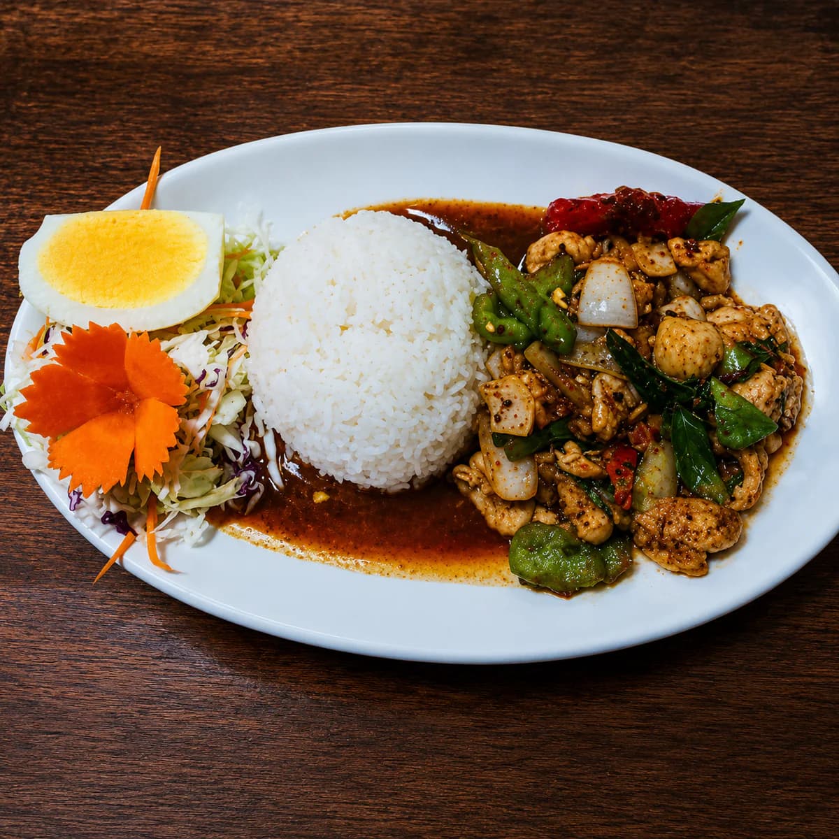 Pad Med Ma Muang