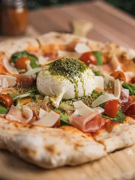 Burrata prosciutto