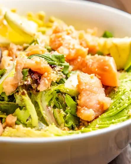 Smoke salmon salad