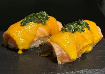 NIGUIRI TARI
