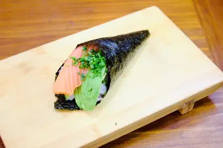 TEMAKI SAKE ACEVICHADO