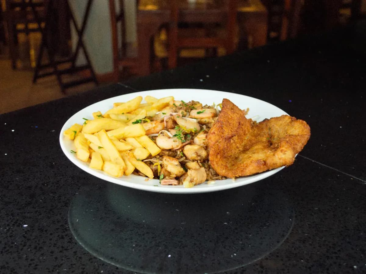 Arroz chino al estilo colombiano