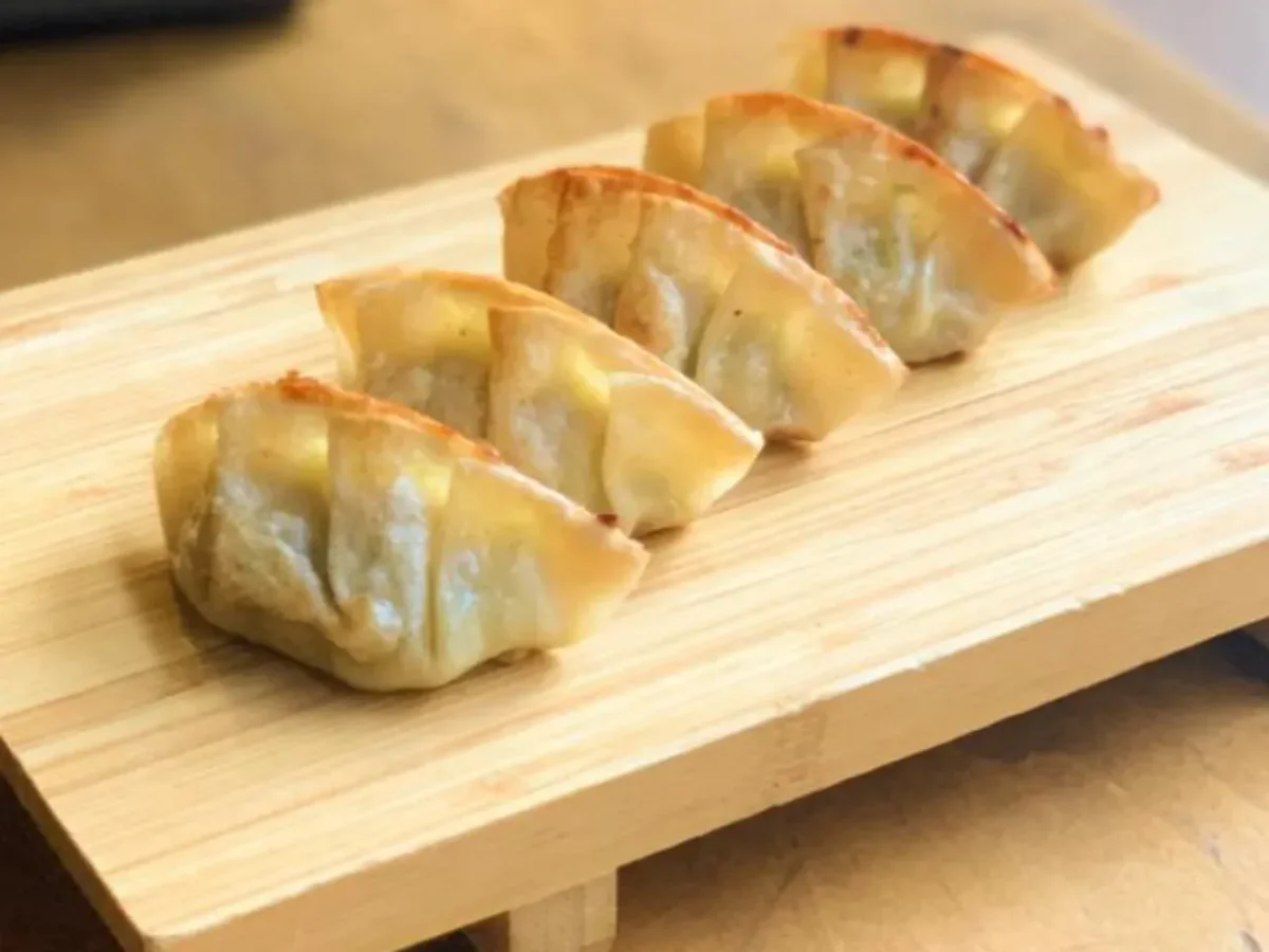 EBI GYOZA