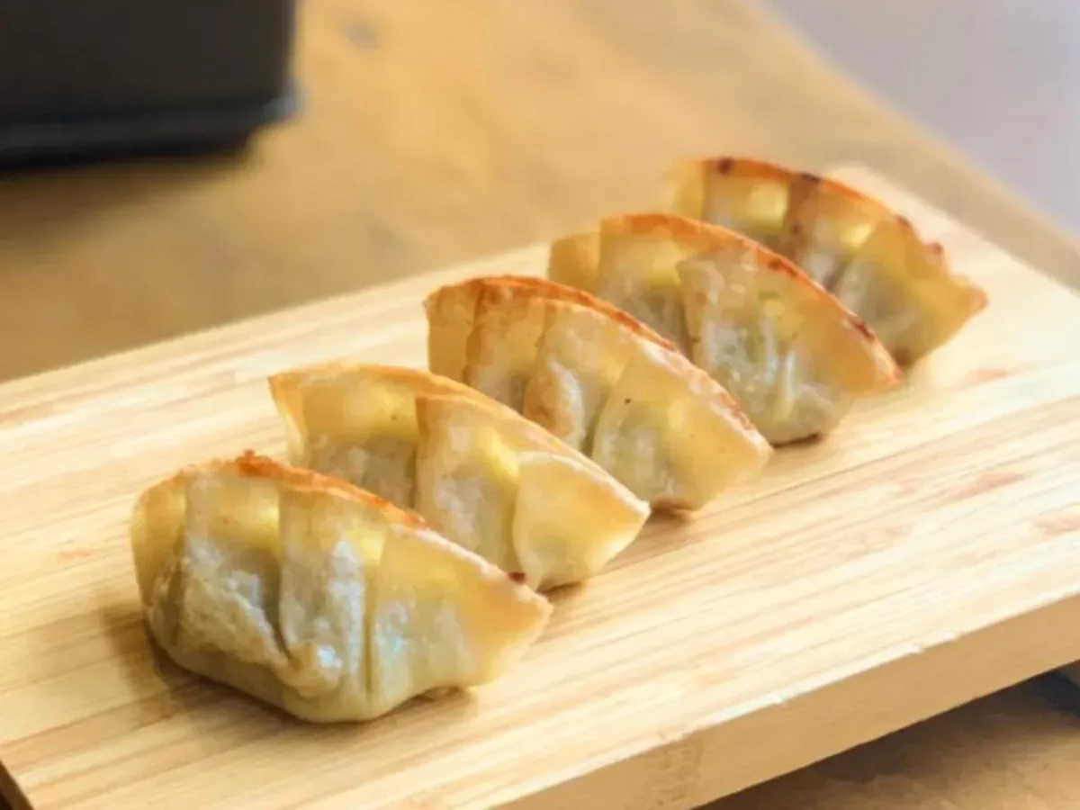 BUTA GYOZA