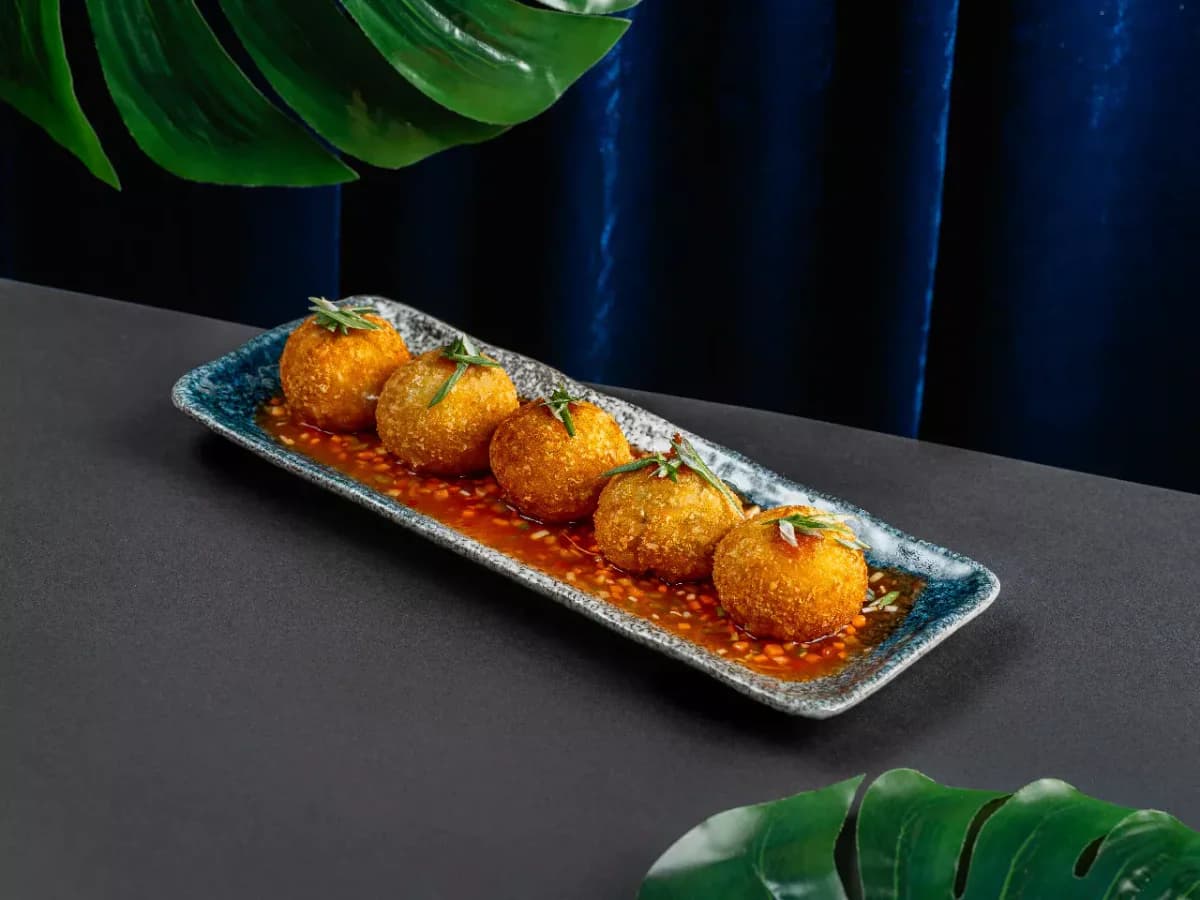 Croquetas de pollo y camarón