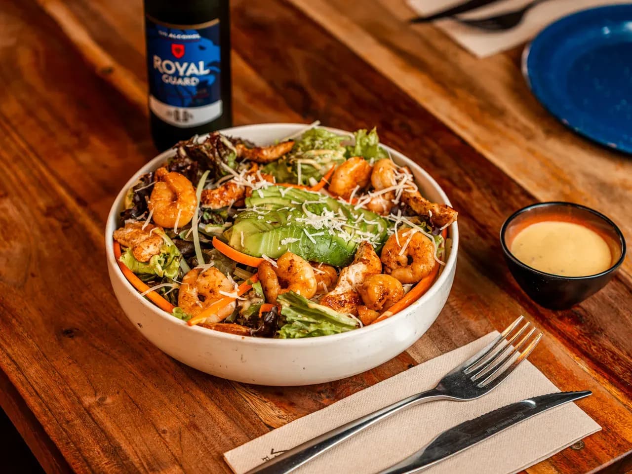 Ensalada Camarón Pollo