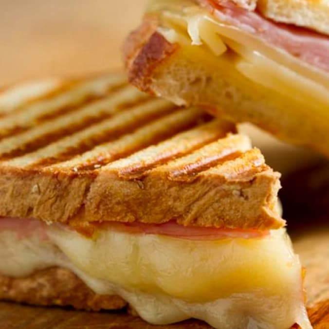 Sandwich Jamón Queso