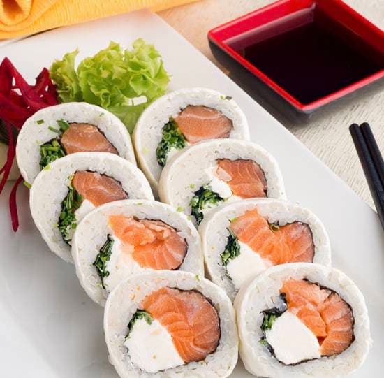 6.1 Cheese sake roll (8 piezas)
