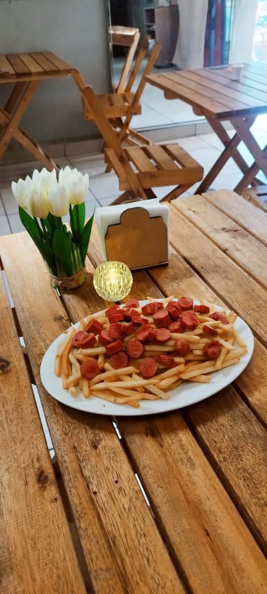 Salchipapas