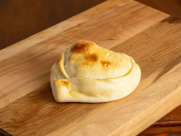 Empanada de Camarón, Queso y Cebollín (más Vendido)