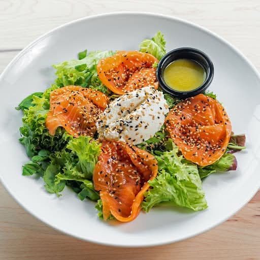 Ensalada Salmón Ahumado Con Ricota