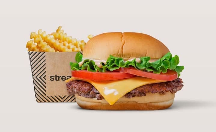 Classic Burger + Papas