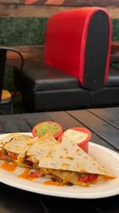 ¡Ay Quesadillas! Pollo