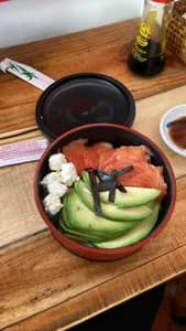 Gohan Sake - Sashimi de Salmón (12c)