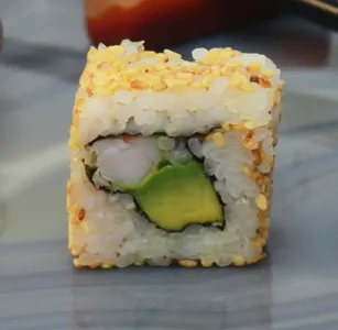Sésamo Maki - Camarón Palta Cebollín (8u)